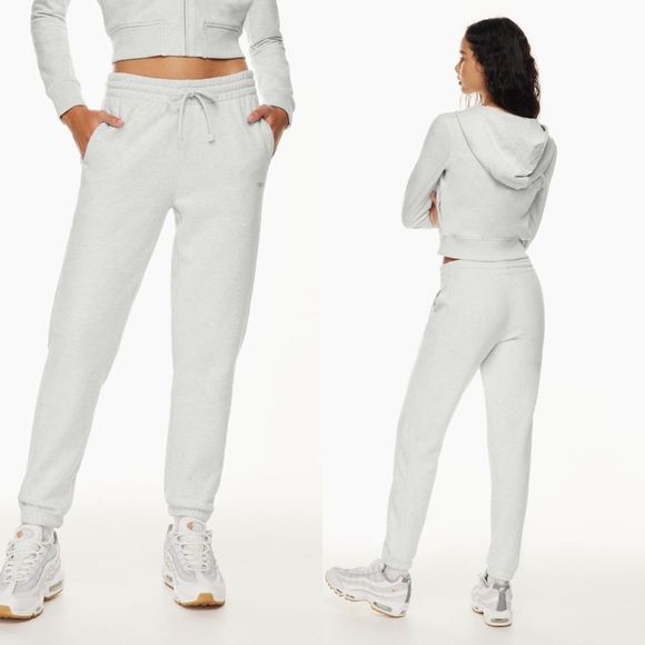 TNA Pants - TNA Cozy Fleece Boyfriend Sweatpants in Heather Cloud White